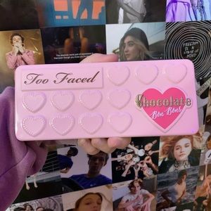 PINK “TOO FACED CHOCOLATE BUN BUNS” MAKEUP PALETTE